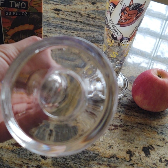 ED HARDY pilsner beer glasses NWOT 🍻 - Picture 8 of 11